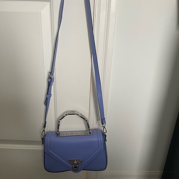 Steve Madden BGINEVRA Purple Lock Satchel/ Crossbody Bag. - Picture 2 of 4